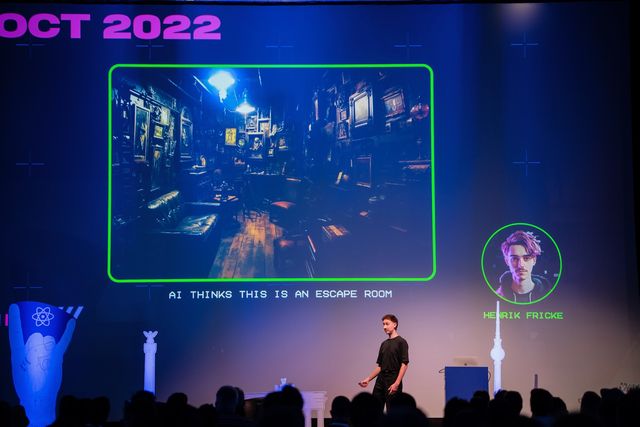 Me on stage at React Day Berlin 2023